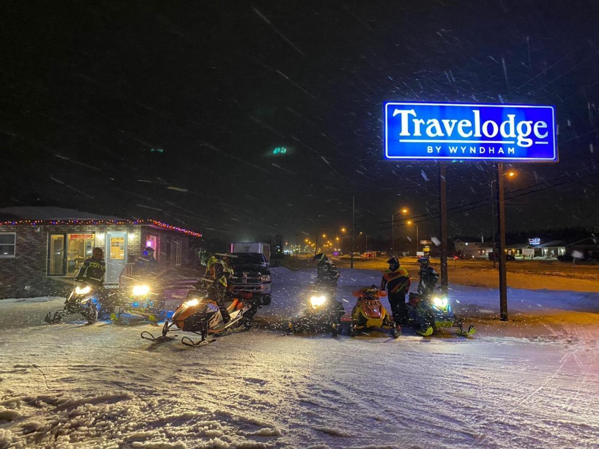 Travelodge By Wyndham Cochrane Εξωτερικό φωτογραφία