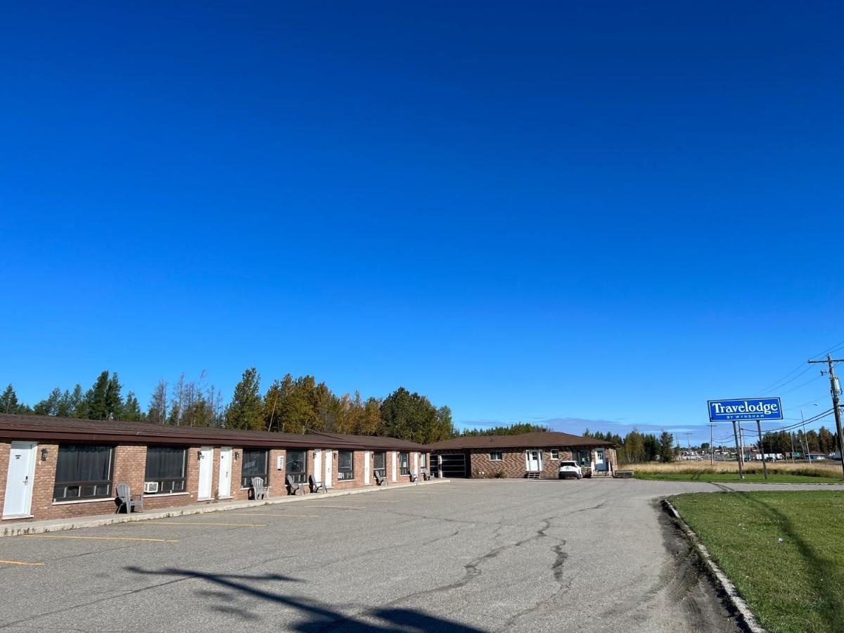 Travelodge By Wyndham Cochrane Εξωτερικό φωτογραφία